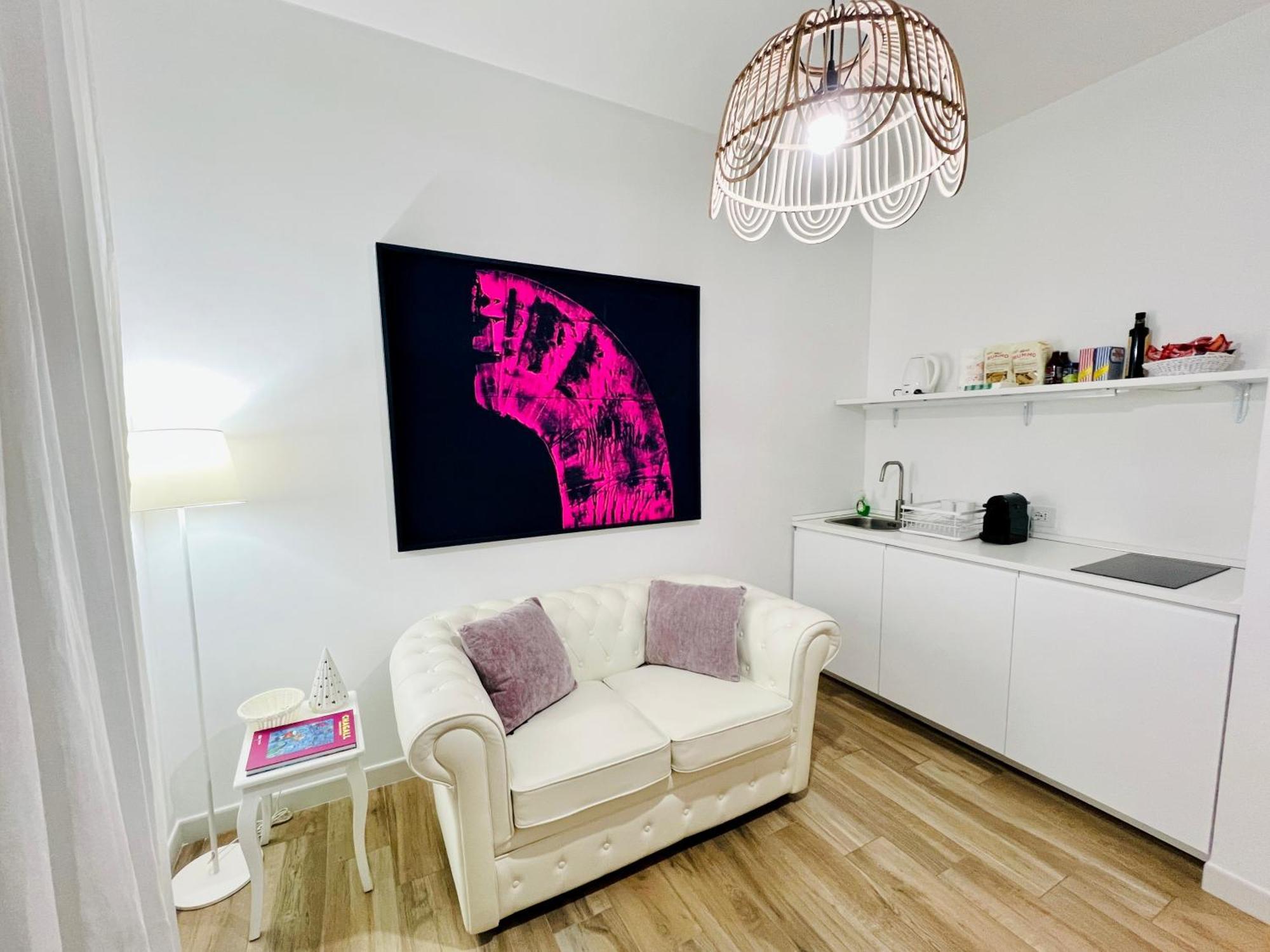 Bellhome 3 - Elegante Appartamento Nel Centro Di Bari Exterior foto
